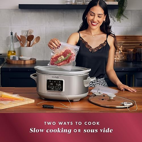Crock-Pot 7 Quart Programmable Cook & Carry Slow Cooker CSRD